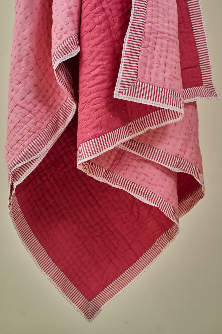 Noor-e-gulabi Quilt