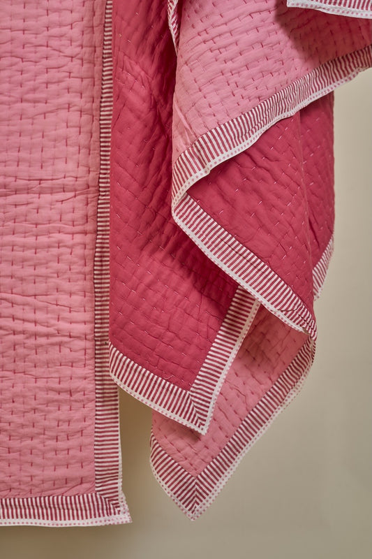 Noor-e-gulabi Quilt