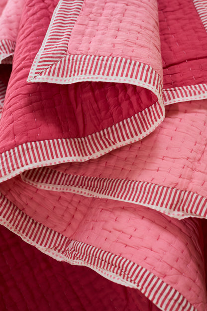Noor-e-gulabi Quilt